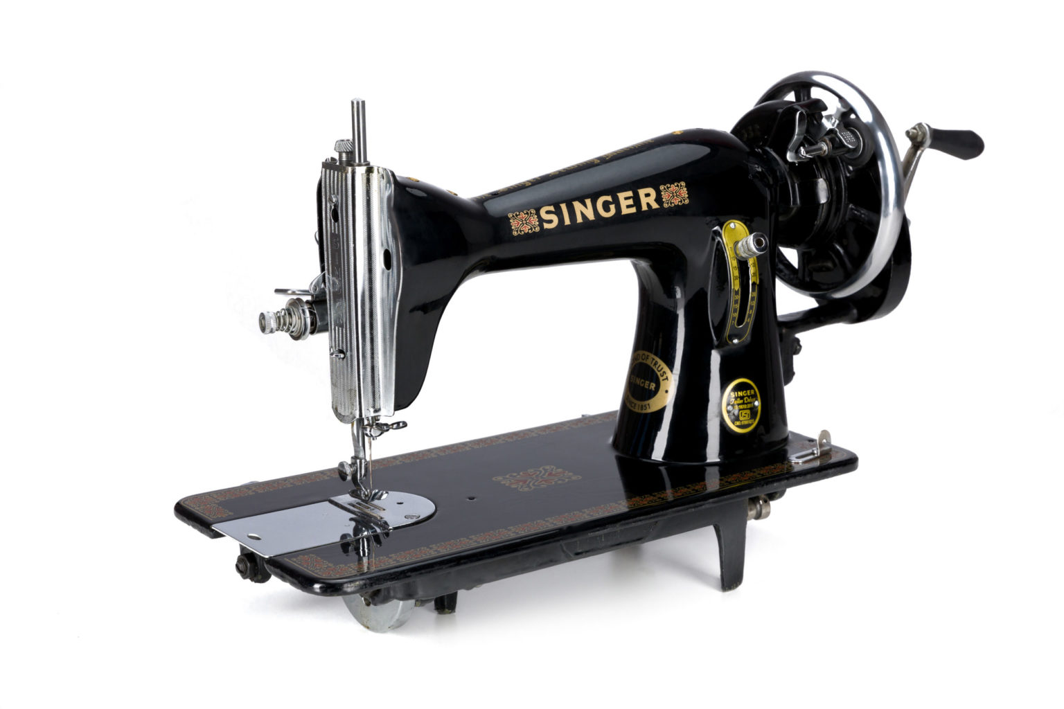 Masina de cusut SINGER model 15 Deluxe Black Singer Romania